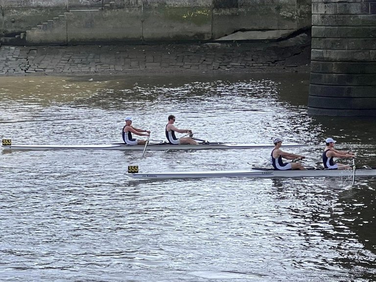 Finn and Callan overtaking a crew from London Rowing Club